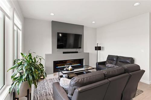 11 Will'S Way, Winnipeg, MB - Indoor Photo Showing Living Room With Fireplace