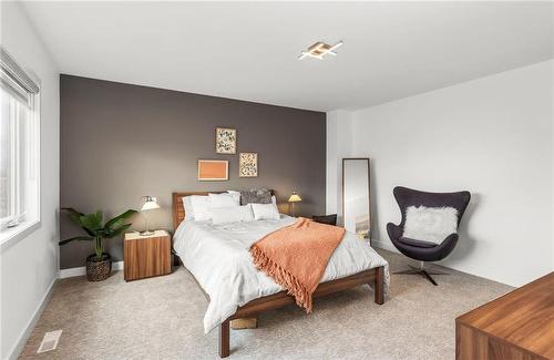 68 Goodman Drive, Winnipeg, MB - Indoor Photo Showing Bedroom