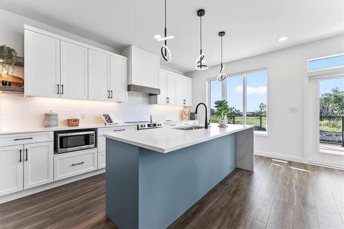 26 Thrush Street, Winnipeg, MB - Indoor Photo Showing Kitchen With Upgraded Kitchen