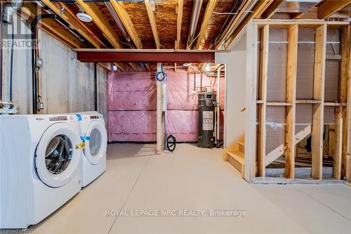 #19 -121A Moffatt St, St. Catharines, ON - Indoor Photo Showing Laundry Room