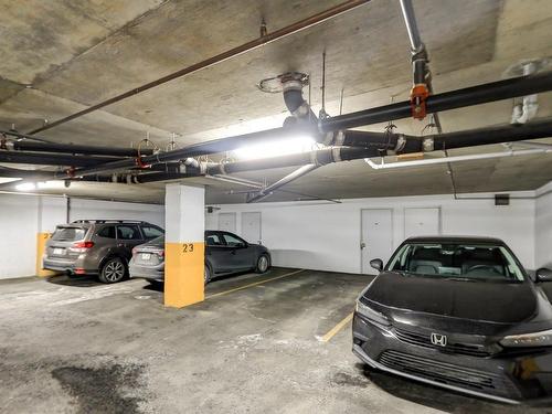 Parking - 201-3000 Boul. Notre-Dame, Laval (Chomedey), QC - Indoor Photo Showing Garage
