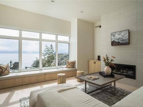 7510 Ocean Park Pl, Sooke, BC - Indoor Photo Showing Living Room With Fireplace