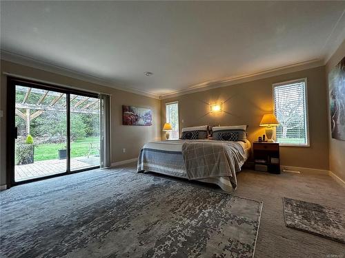 2809 Herd Rd, Duncan, BC - Indoor Photo Showing Bedroom