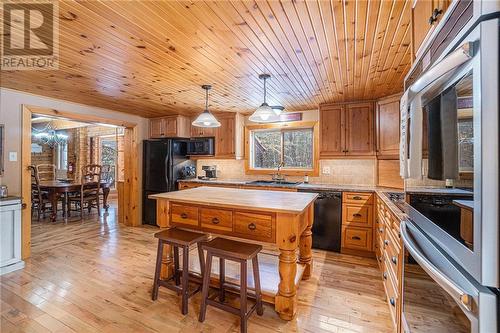 245 Station Road, Smiths Falls, ON - Indoor Photo Showing Kitchen
