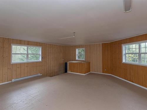 5058 West Saanich Rd, Saanich, BC - Indoor Photo Showing Other Room