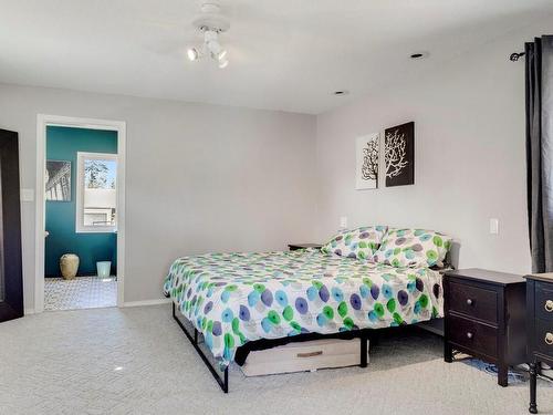 6561 Walker Rd, Port Alberni, BC - Indoor Photo Showing Bedroom