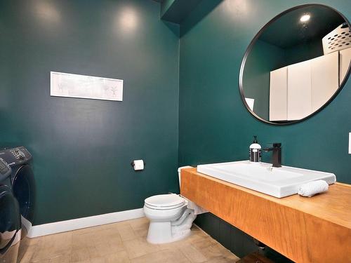 Powder room - 2064Z Rue Tupper, Montréal (Ville-Marie), QC - Indoor Photo Showing Bathroom