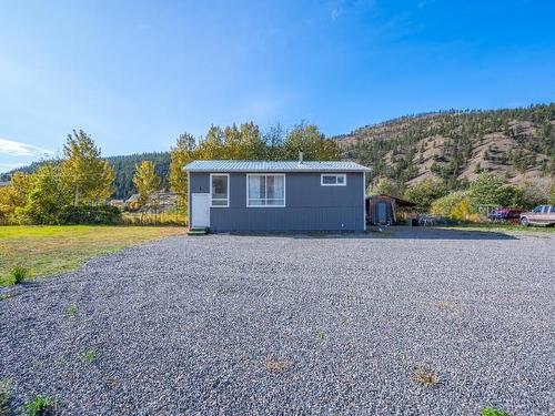 5129 Highway 97, Cache Creek, BC - Outdoor