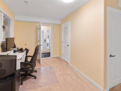 3700 9Th Avenue, Castlegar, BC - Indoor Photo Showing Office