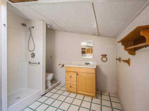 8185 Island Hwy South, Fanny Bay, BC - Indoor Photo Showing Bathroom