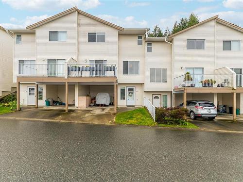 23-941 Malone Rd, Ladysmith, BC - Outdoor With Facade
