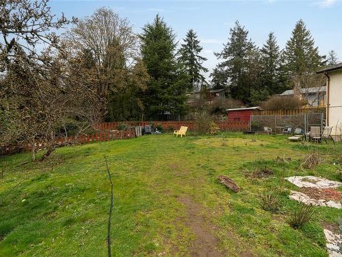 619 Sandra Pl, Langford, BC - Outdoor With Backyard