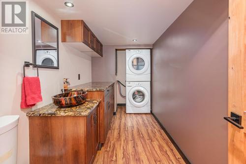 3993 Westman Road, Malakwa, BC - Indoor Photo Showing Laundry Room