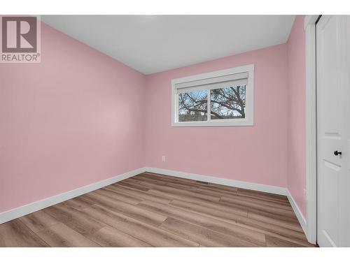 700 Tamarack Drive, Kelowna, BC - Indoor Photo Showing Other Room