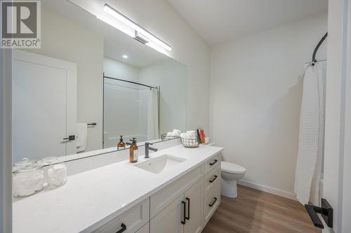 158 Deer Place Unit# 107, Penticton, BC - Indoor Photo Showing Bathroom