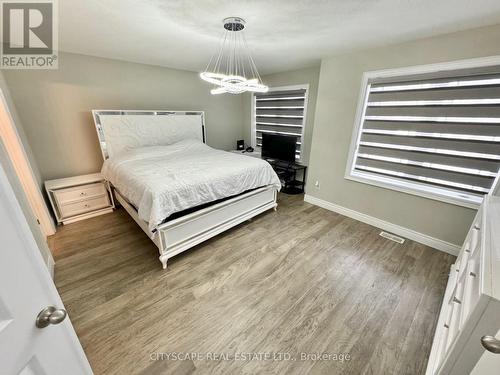 44 Miller Drive, Hamilton, ON - Indoor Photo Showing Bedroom