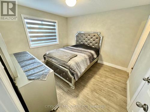 44 Miller Drive, Hamilton, ON - Indoor Photo Showing Bedroom