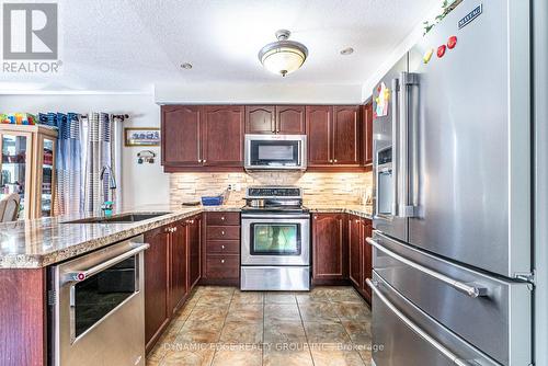 42 Cook Street, Kawartha Lakes, ON - Indoor Photo Showing Kitchen With Upgraded Kitchen