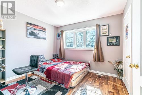 42 Cook Street, Kawartha Lakes, ON - Indoor Photo Showing Bedroom