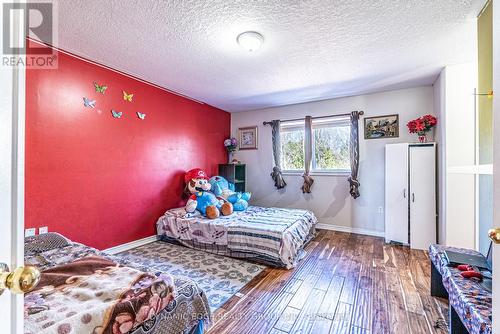 42 Cook St, Kawartha Lakes, ON - Indoor Photo Showing Bedroom