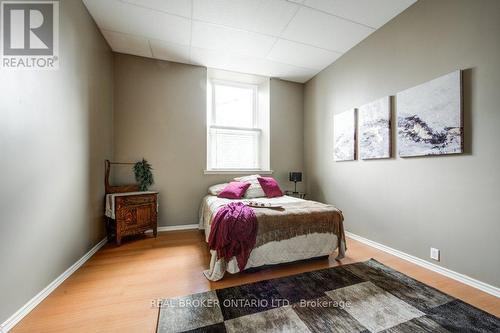 7806 Wellington Rd 45 Rd, Mapleton, ON - Indoor Photo Showing Bedroom