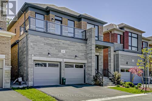 41 Cottonwood Hollow Crt, Aurora, ON - Outdoor With Facade