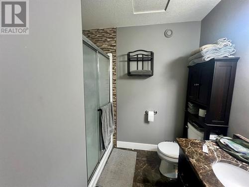 1724 84 Avenue, Dawson Creek, BC - Indoor Photo Showing Bathroom