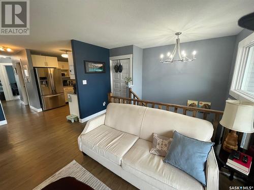 869 6Th Street E, Prince Albert, SK - Indoor Photo Showing Living Room