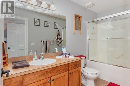 1118 Riverside Avenue Unit# A206, Sicamous, BC - Indoor Photo Showing Bathroom