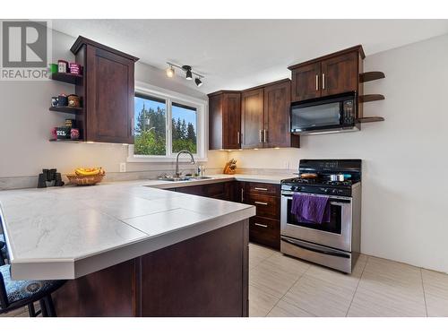 261 7 Street Se, Salmon Arm, BC - Indoor Photo Showing Kitchen With Double Sink