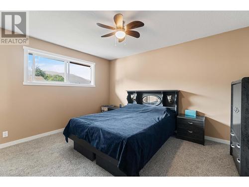 261 7 Street Se, Salmon Arm, BC - Indoor Photo Showing Bedroom