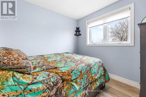 883 Lake Dalrymple Road, Kawartha Lakes, ON - Indoor Photo Showing Bedroom