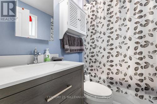 883 Lake Dalrymple Road, Kawartha Lakes, ON - Indoor Photo Showing Bathroom