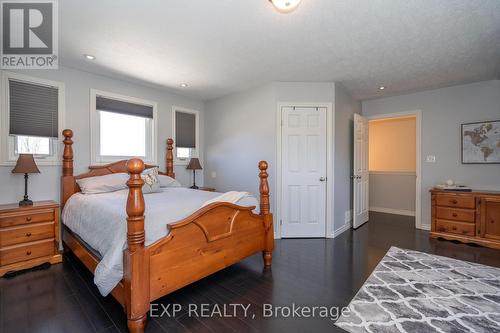 405 Minnie St, North Huron, ON - Indoor Photo Showing Bedroom