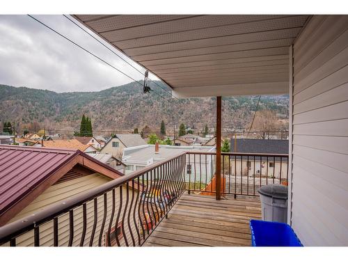 2062 Eighth Avenue, Trail, BC - Outdoor With Deck Patio Veranda With Exterior