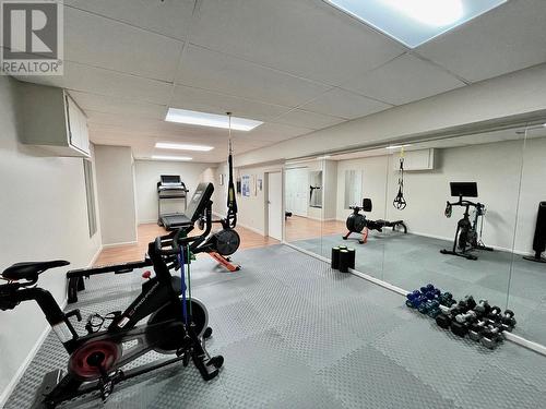 150 Vancouver Place, Penticton, BC - Indoor Photo Showing Gym Room