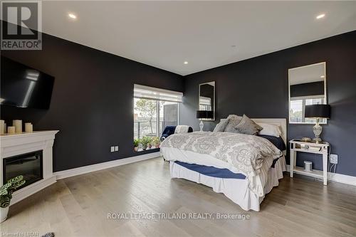 #604 -505 Talbot St, London, ON - Indoor Photo Showing Bedroom