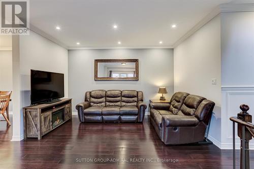 137 Venice Gate Dr, Vaughan, ON - Indoor