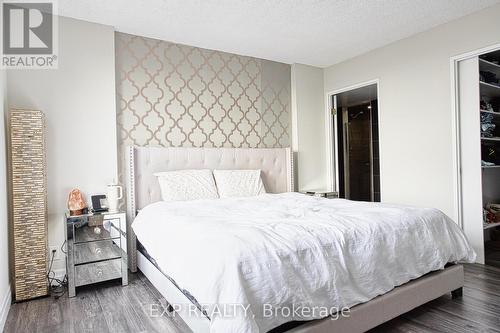 #522 -6 Humberline Dr, Toronto, ON - Indoor Photo Showing Bedroom
