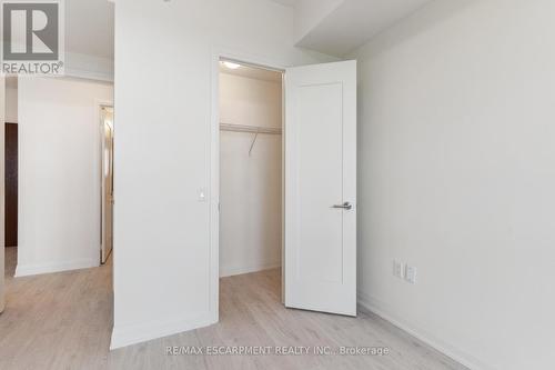 #302 -509 Dundas St W, Oakville, ON - Indoor Photo Showing Other Room