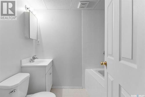 715 Morrier Street, Buckland Rm No. 491, SK - Indoor Photo Showing Bathroom