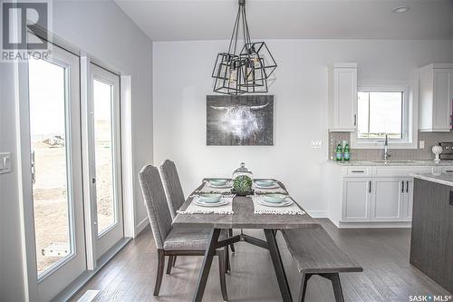 162 Finch Crescent, Langham, SK - Indoor Photo Showing Dining Room