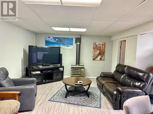 345 Redfern Drive, Vanderhoof, BC - Indoor Photo Showing Living Room