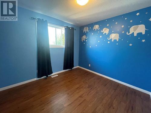 10753 Poplar Crescent, Dawson Creek, BC - Indoor Photo Showing Other Room