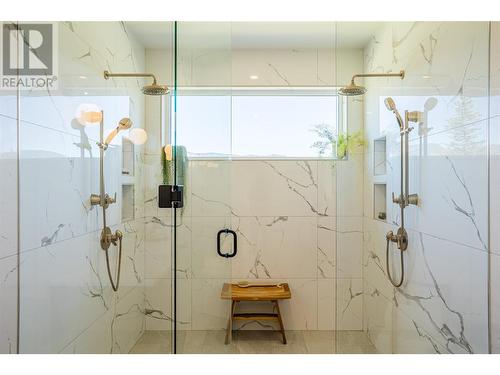 241 Twin Lakes Road, Enderby, BC - Indoor Photo Showing Bathroom