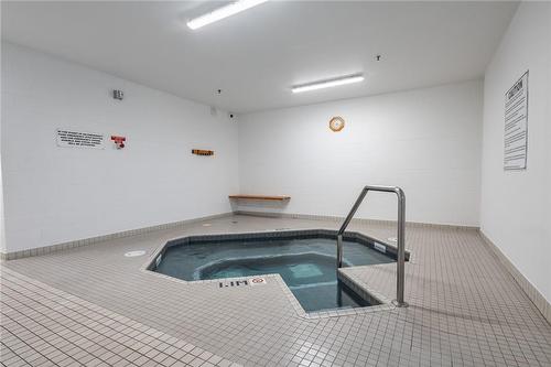 5090 Pinedale Avenue|Unit #402, Burlington, ON - Indoor Photo Showing Other Room With In Ground Pool
