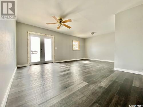 300 Broadway Avenue, Bredenbury, SK - Indoor Photo Showing Other Room