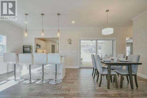 1429 Sheffield Rd, Hamilton, ON - Indoor Photo Showing Dining Room