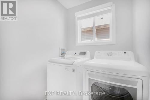 #27 -400 Skyline Ave, London, ON - Indoor Photo Showing Laundry Room