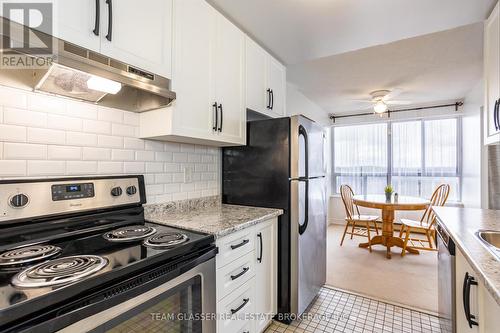 #801 -600 Grenfell Dr N, London, ON - Indoor Photo Showing Kitchen